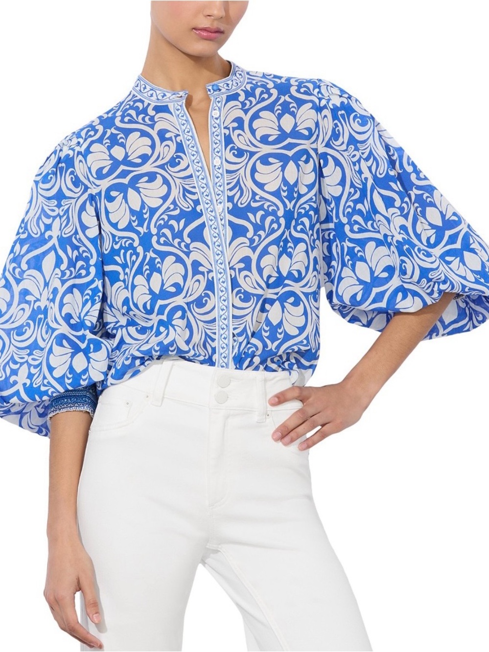 Alice + Olivia Blue and White Floral-Print Balloon Sleeve Blouse - Picture 1 of 8